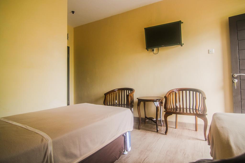 Hotel Cemerlang Baturraden Pokój zdjęcie
