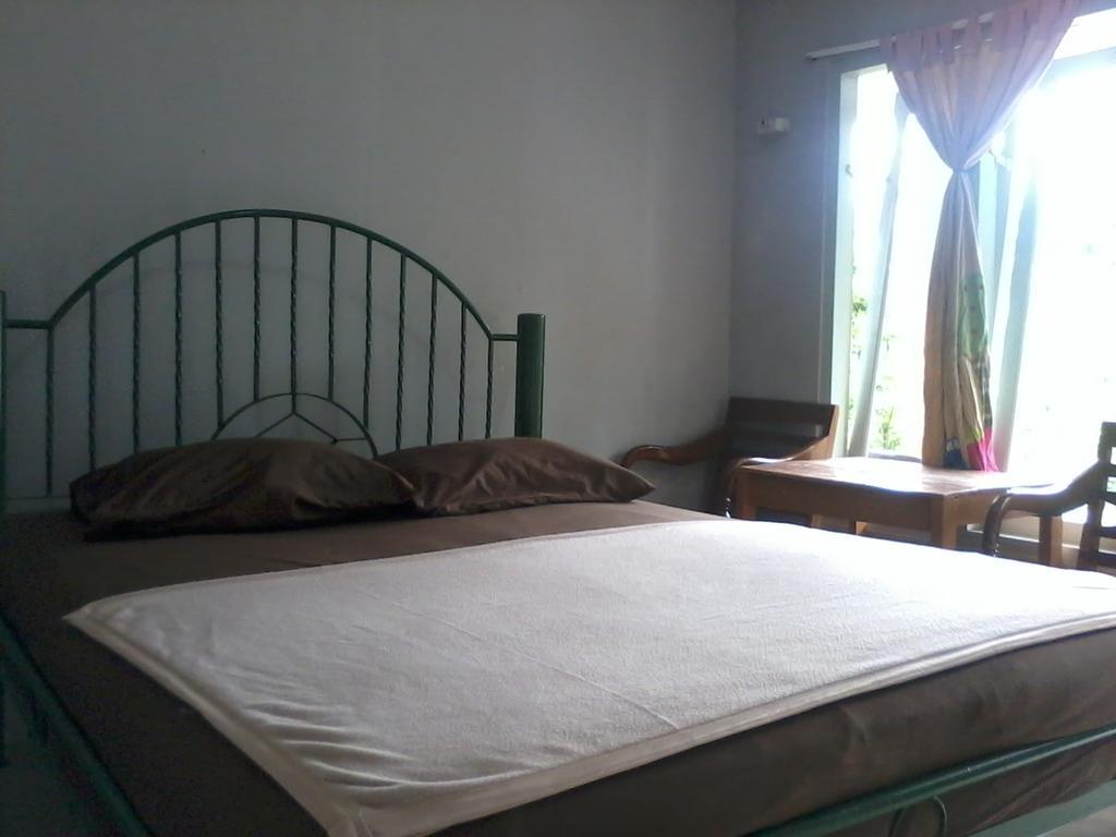 Hotel Cemerlang Baturraden Pokój zdjęcie